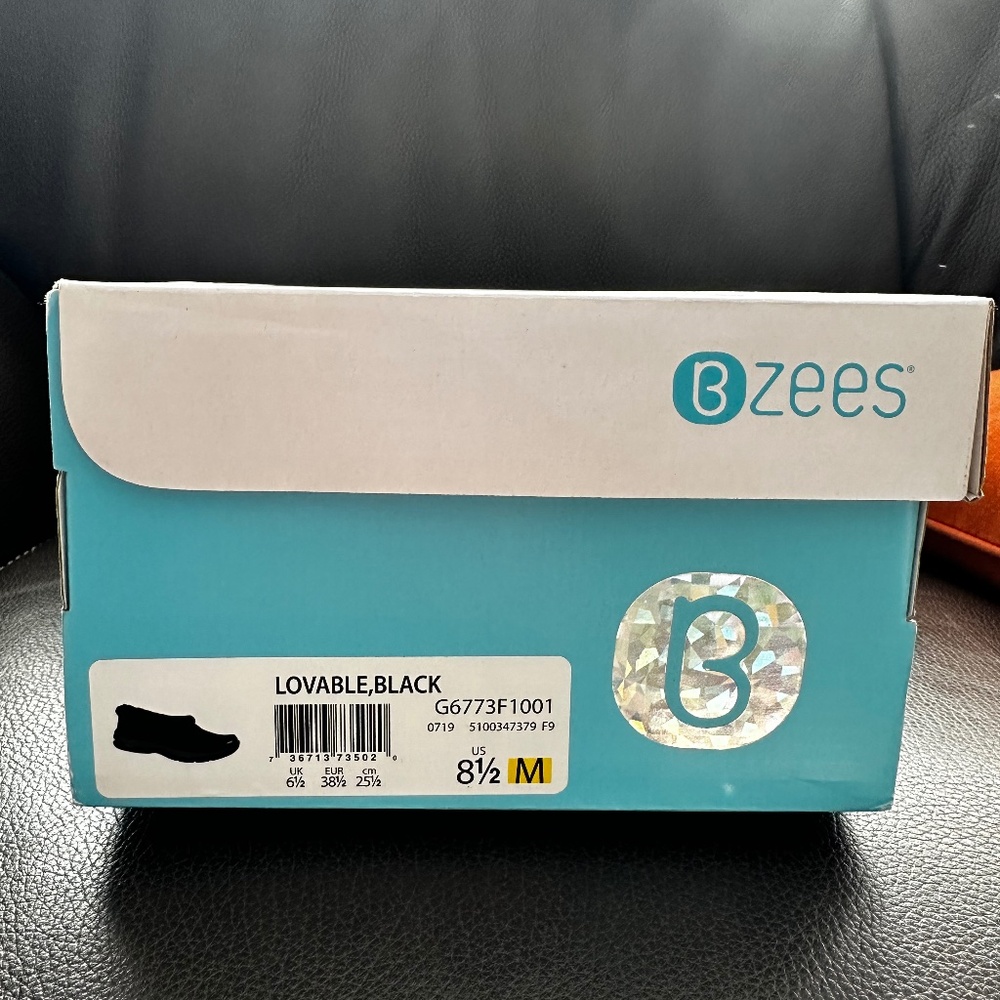 B Zees lovable fur lined shoe